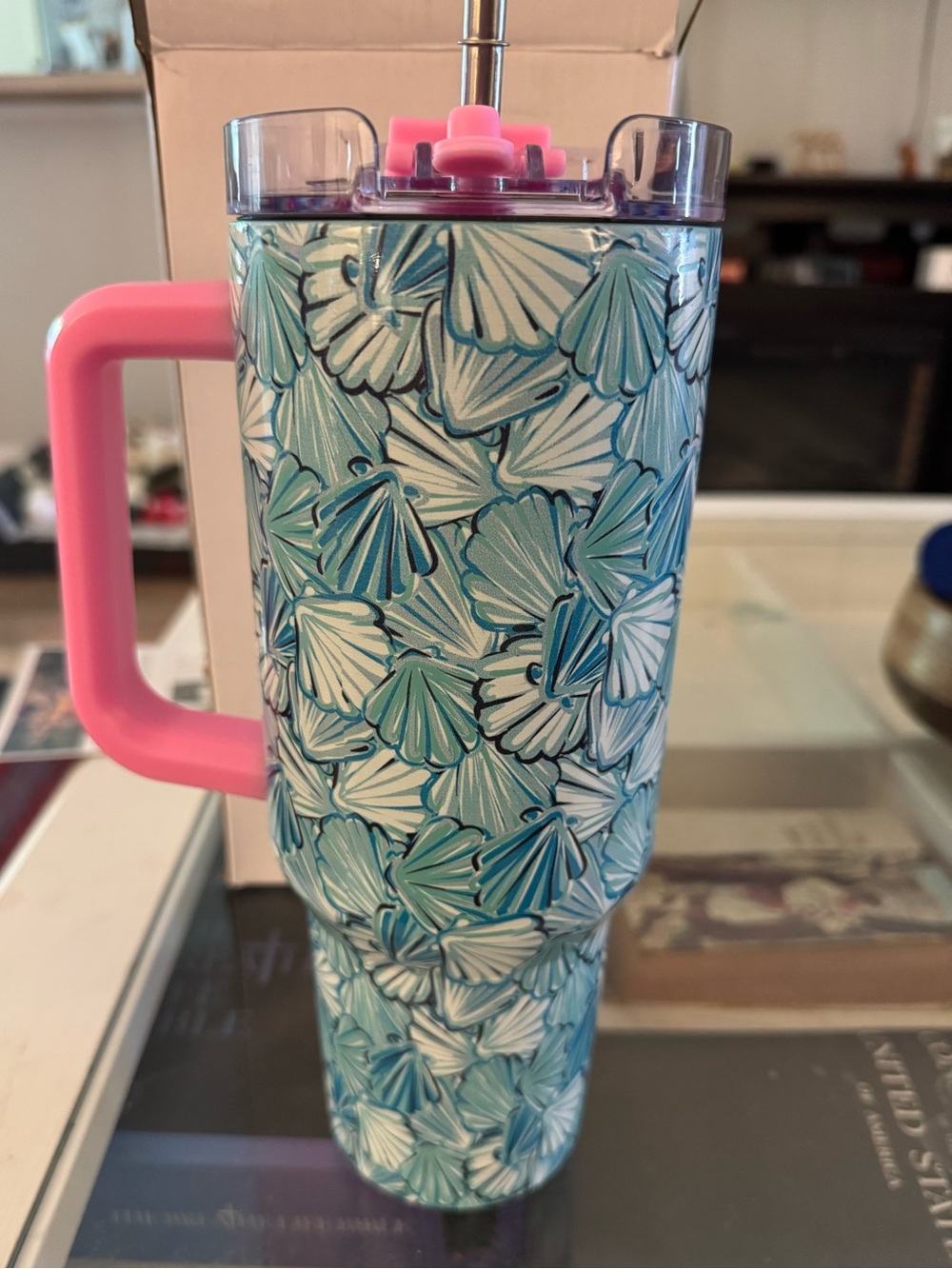 Pink Handle Blue Seashell Pattern Travel Tumbler - Simply Southern